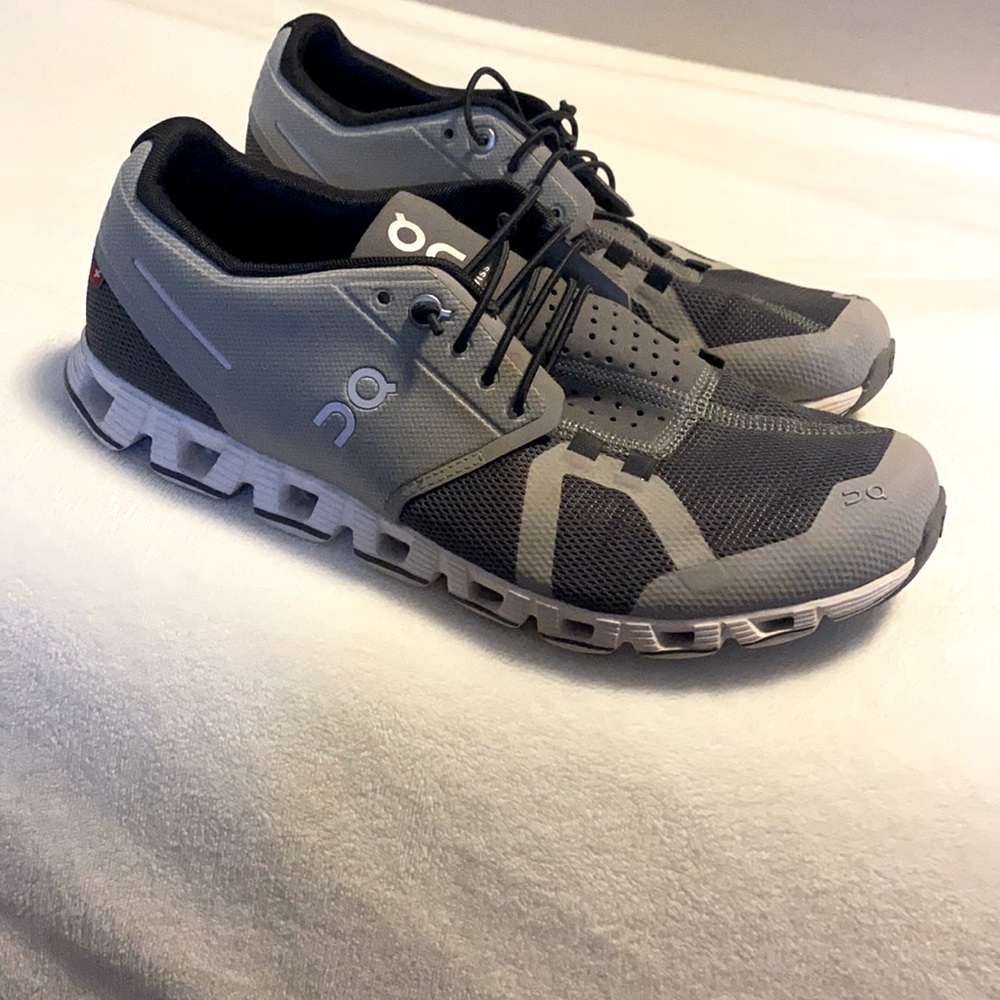 On cloud shoes size 10.5